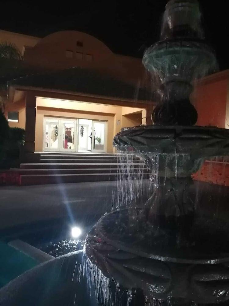 Hotel El Cason 4*