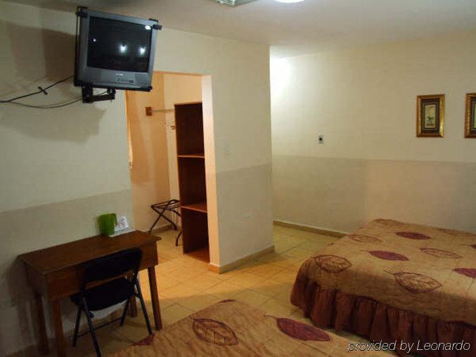 Acueducto Colonial 3*