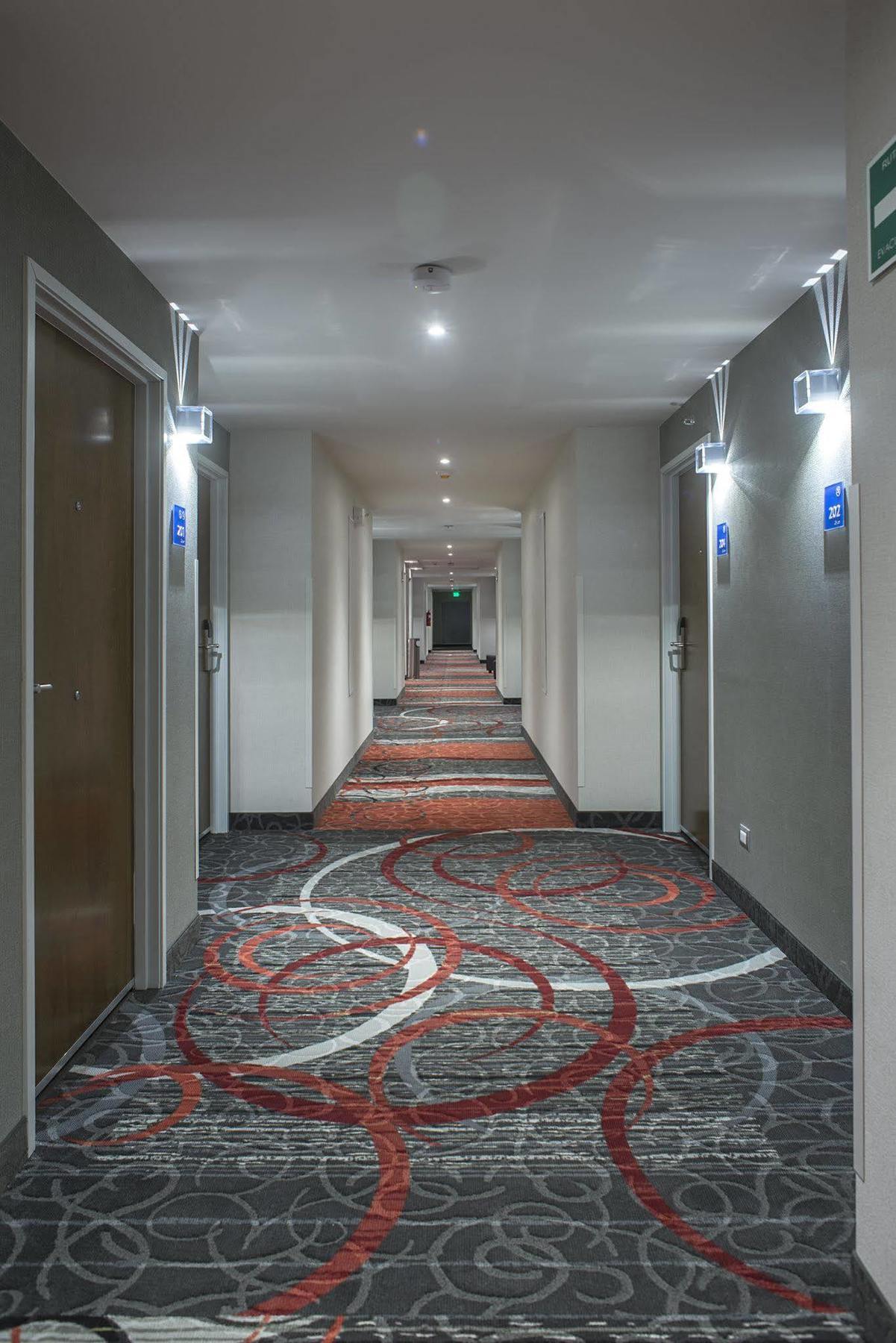 Hotel Express & Juventud By Ihg