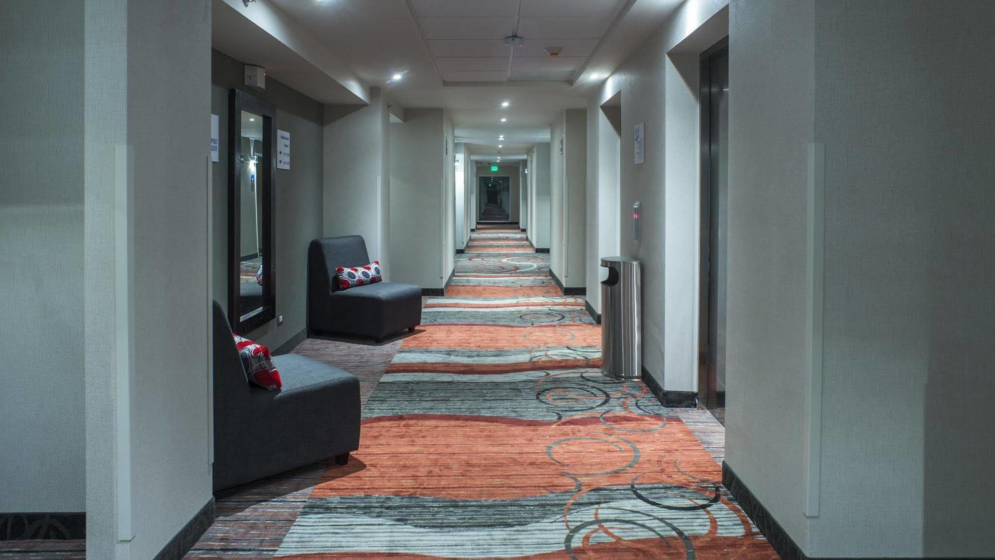 Express & Juventud By Ihg