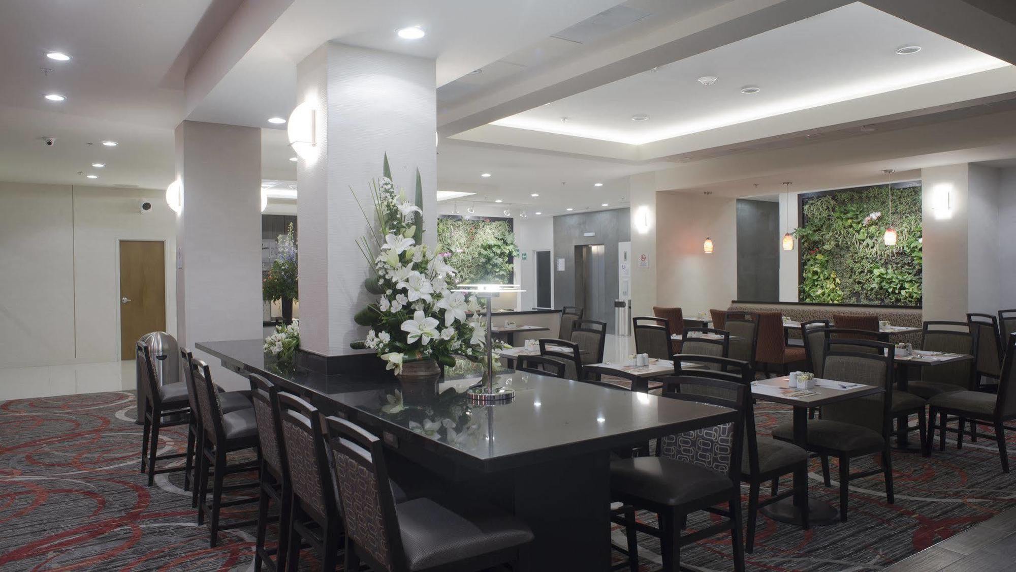 Express & Juventud By Ihg Hotel 3*