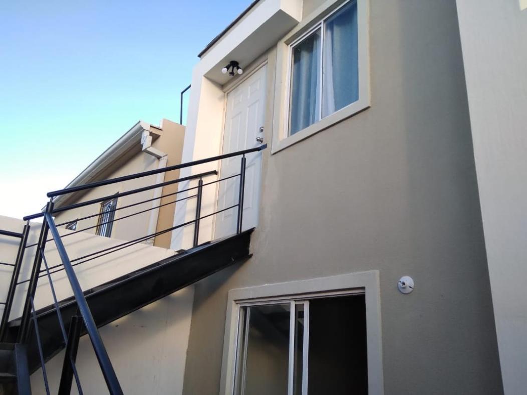 Departamento Empresarial Cerca De Zona Industrial Apartment *