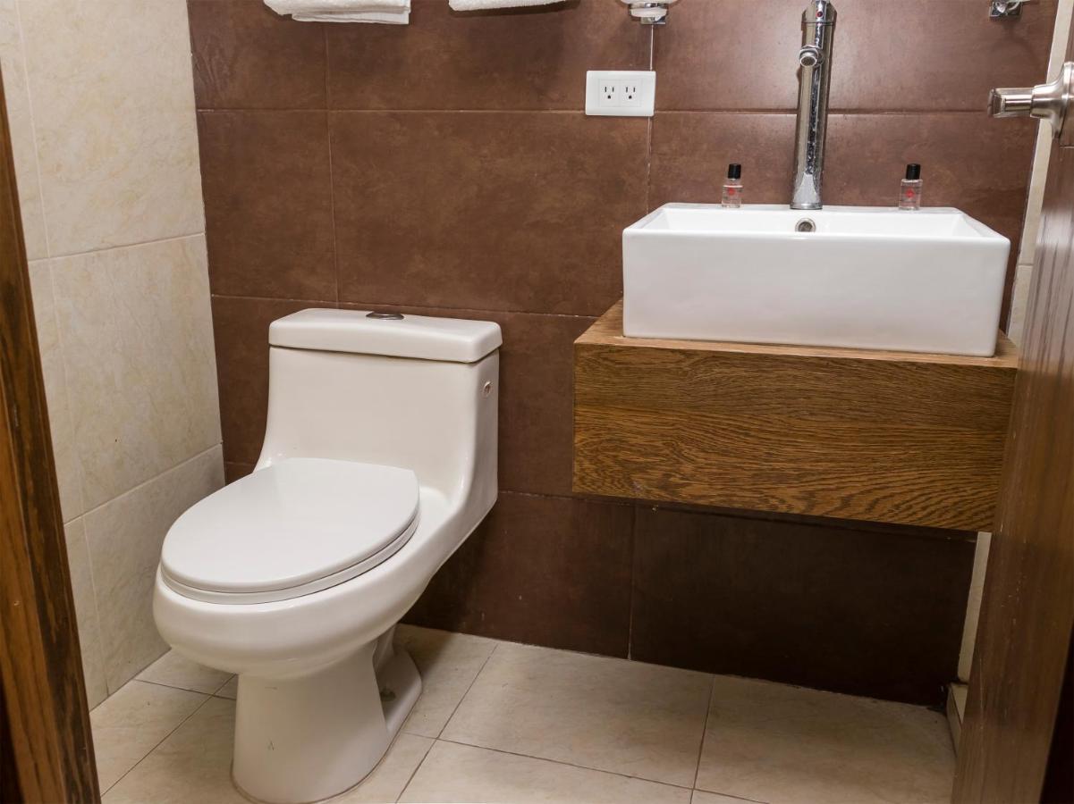 Hotel Oyo Balflo 2*