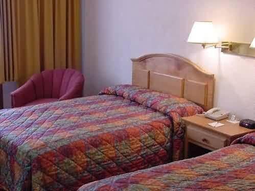 Hotel Sicomoro Chihuahua