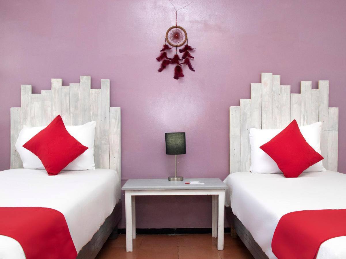 Allende 104 Hotel 2*