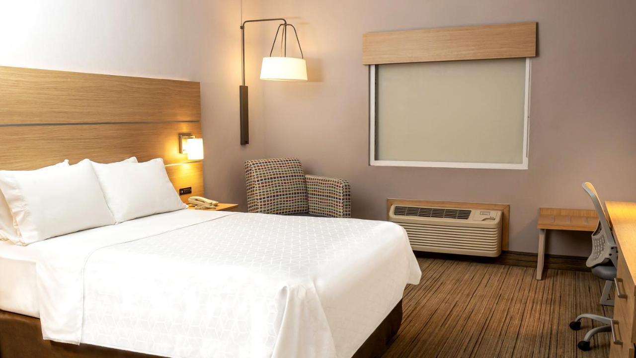 Express By Ihg 4*