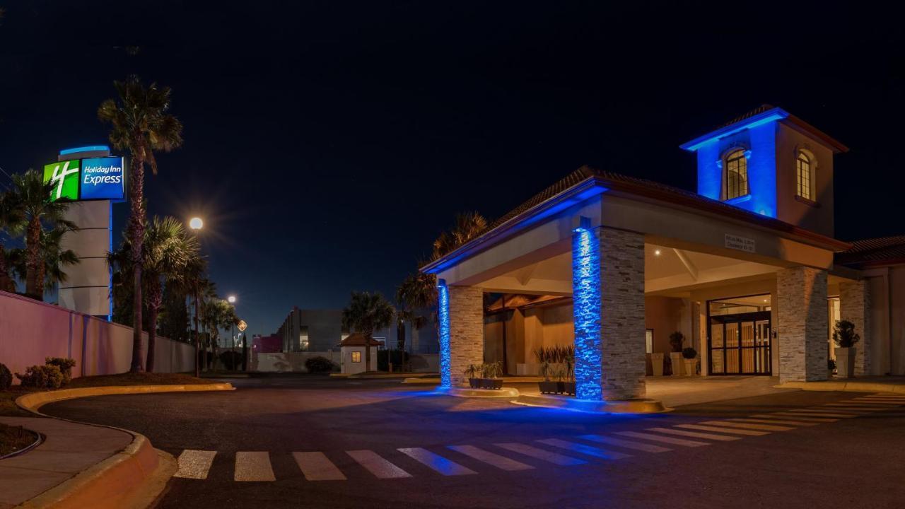 Express By Ihg Hotel 4*