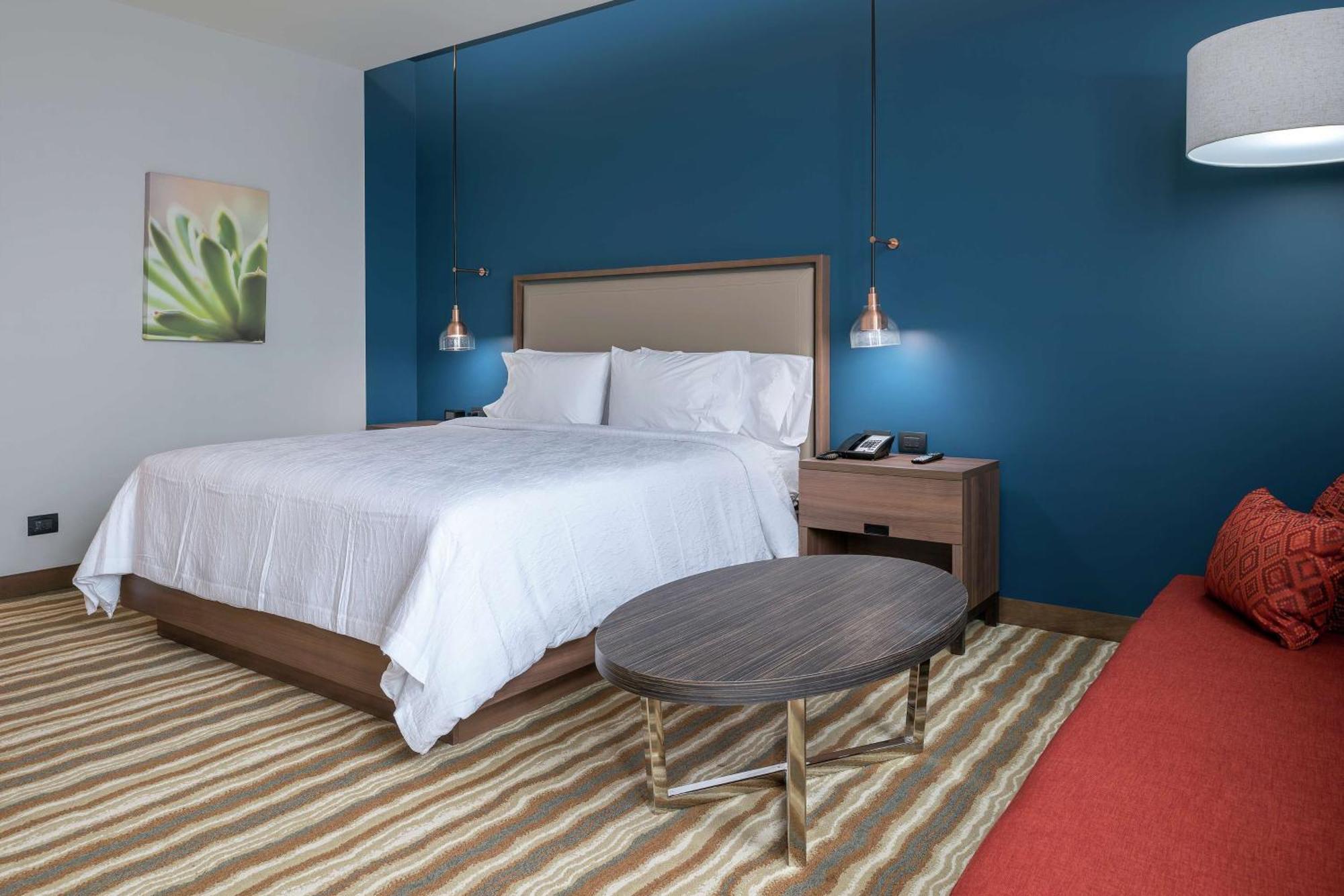 Hilton Garden Hotel 3*