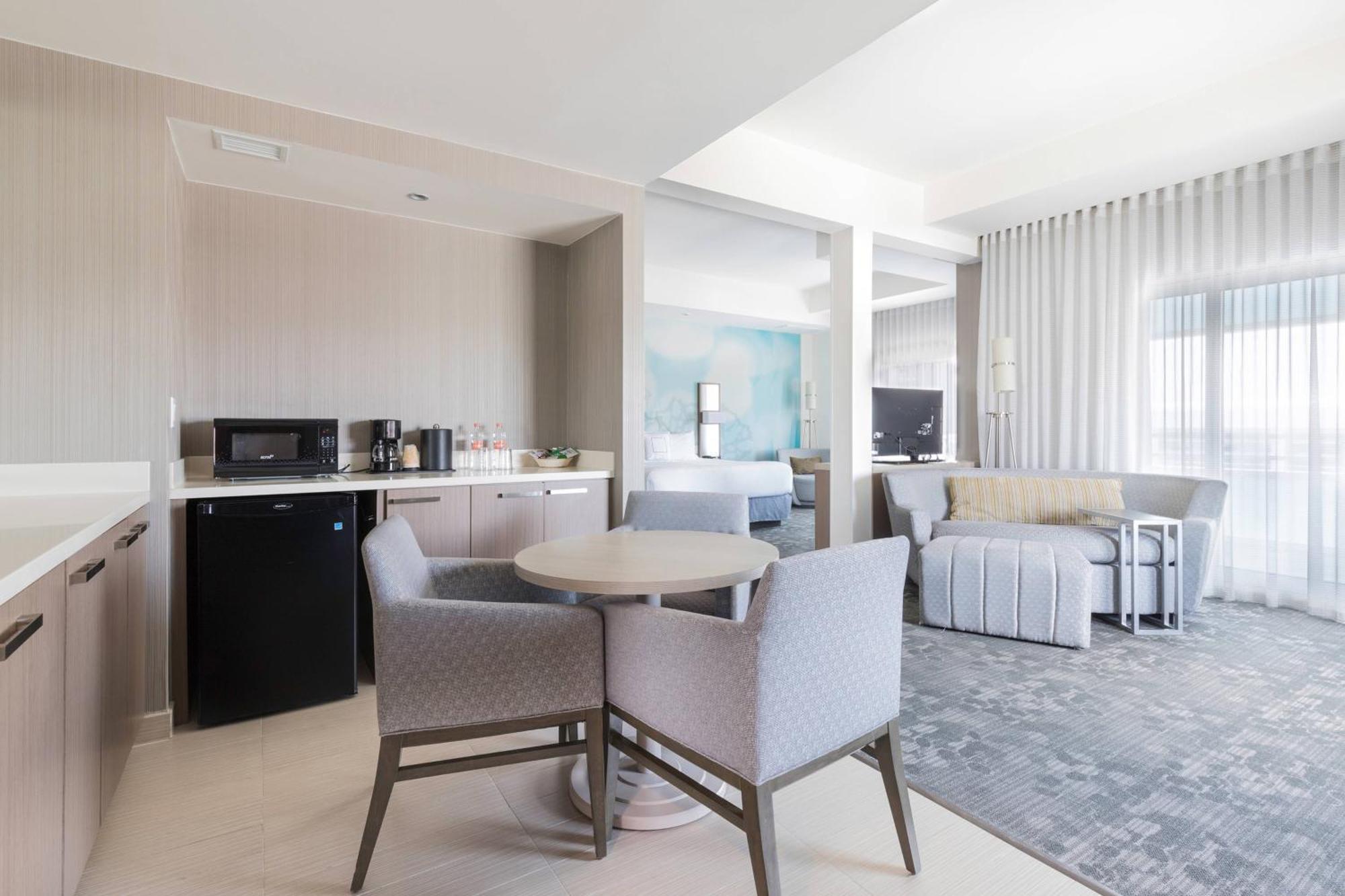 Courtyard By Marriott 4*