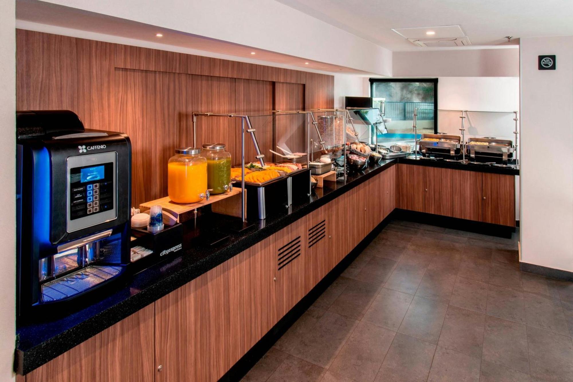 Hotel Express By Marriott 4*
