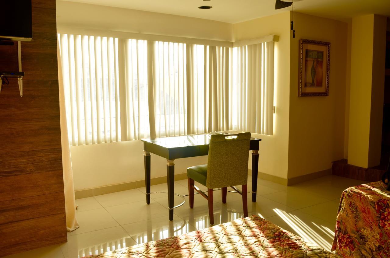 Hotel Jardin Del Centro 2*